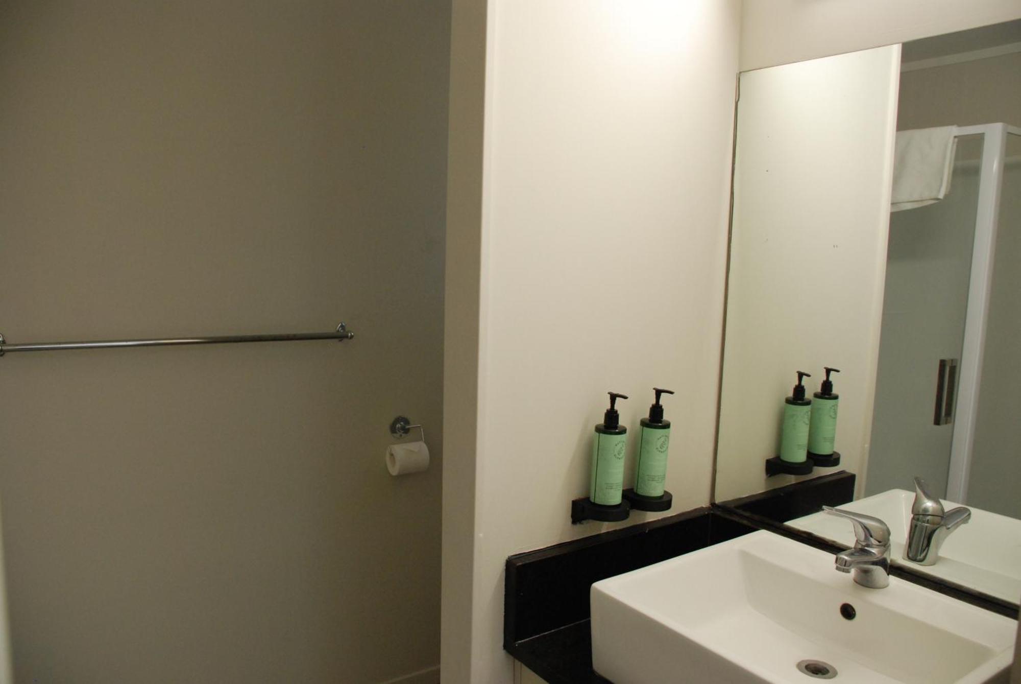 Auckland Airport Kiwi Motel Екстер'єр фото
