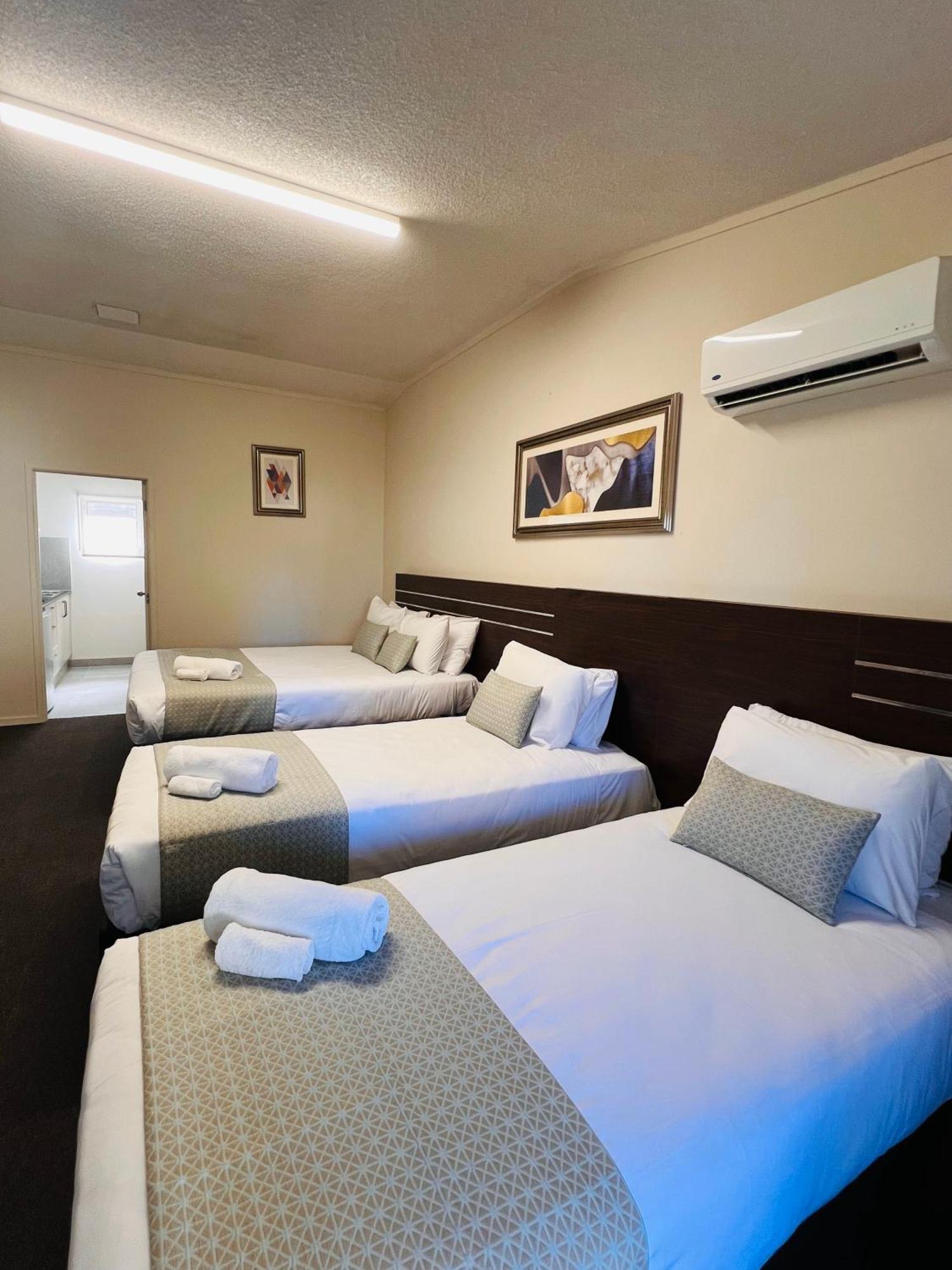 Auckland Airport Kiwi Motel Екстер'єр фото