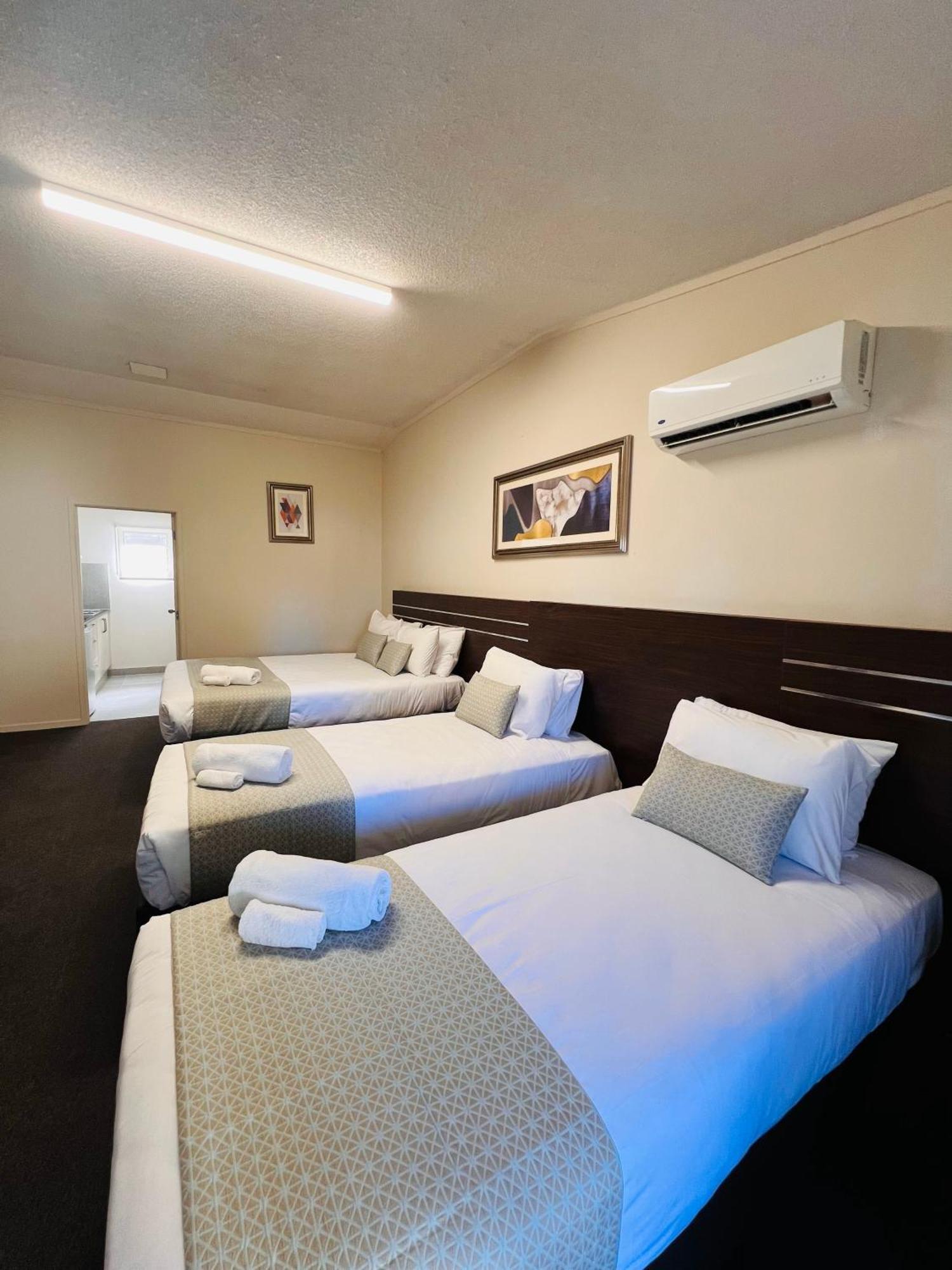 Auckland Airport Kiwi Motel Екстер'єр фото