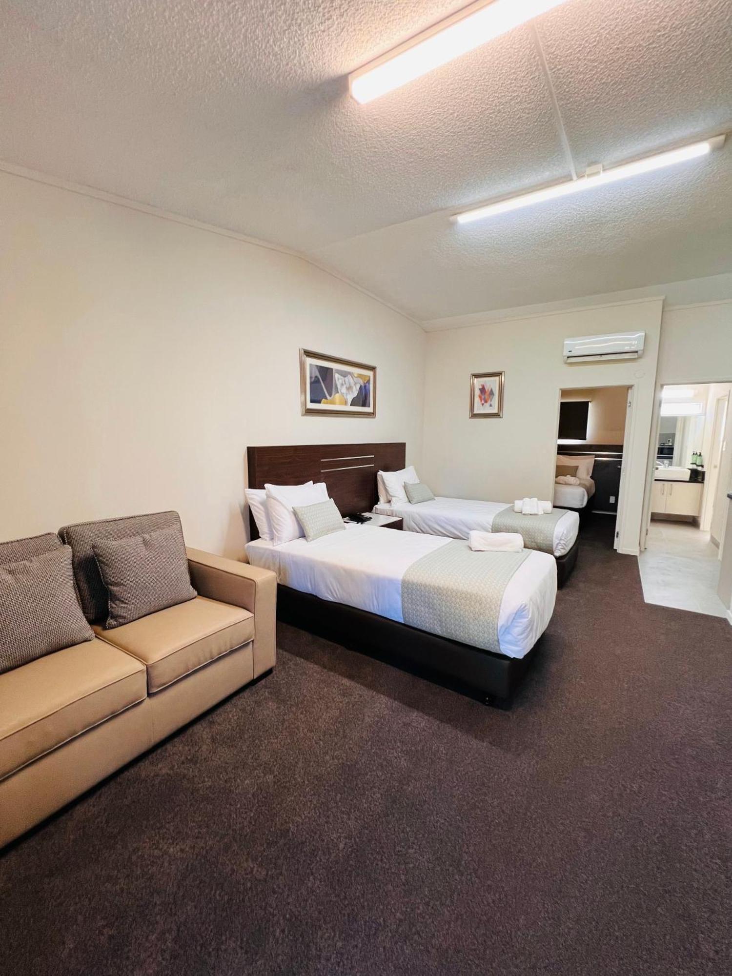 Auckland Airport Kiwi Motel Екстер'єр фото