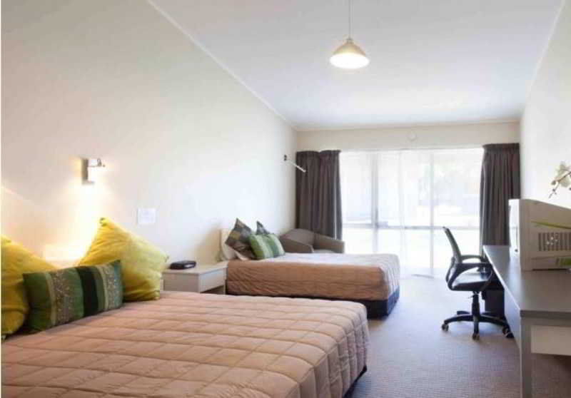 Auckland Airport Kiwi Motel Екстер'єр фото